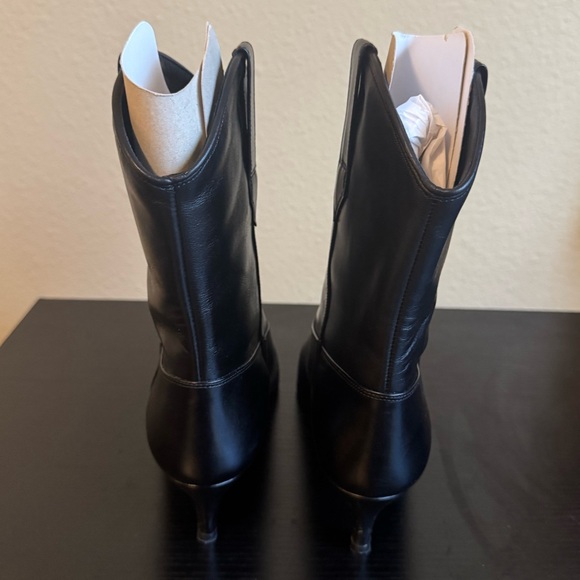 Massimo Dutti Black Leather Heeled Boots - Picture 4 of 6